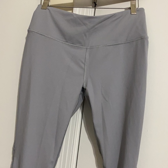 Victoria’s Secret leggings - Picture 3 of 9